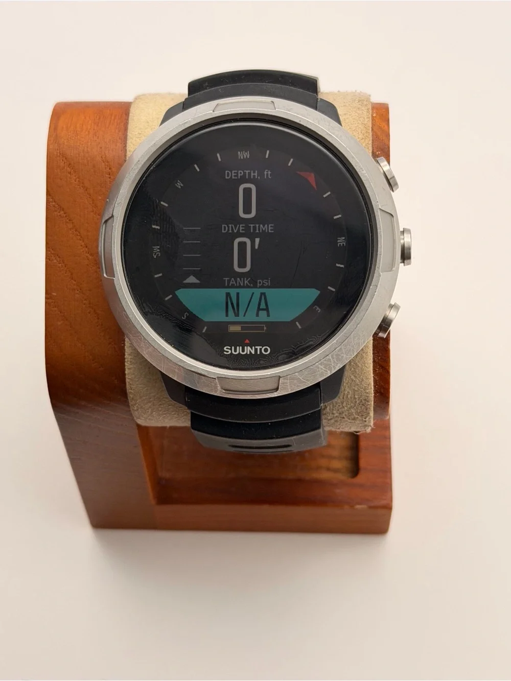 Suunto D5, Charger Included, Tested, Silver and Black, Smartwatch